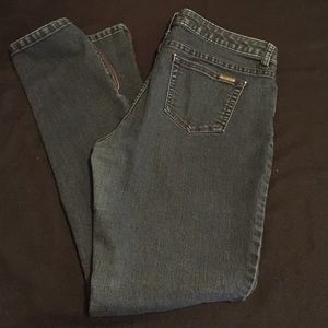 Size 12 Jennifer Lopez Zip Ankle Jeans