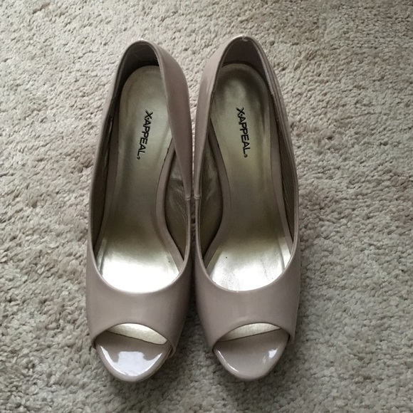 XAppeal beige/mocha and gold heels.