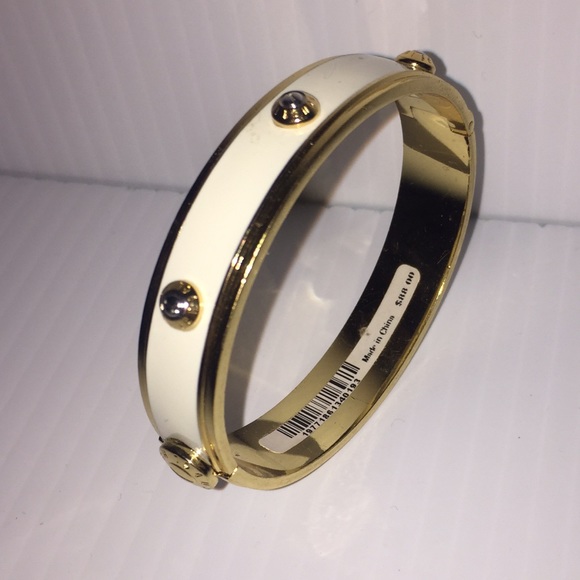 NWT Henri Bendel Bangle