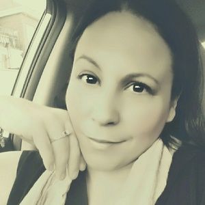 Meet your Posher, Alicia