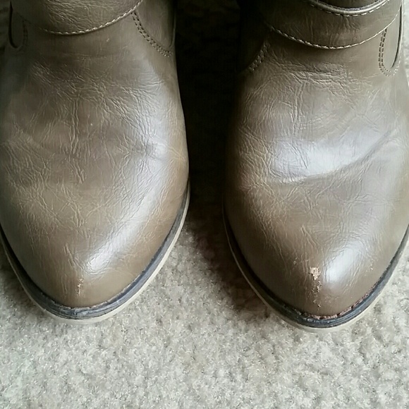 Taupe Western Boots - Picture 3 of 4