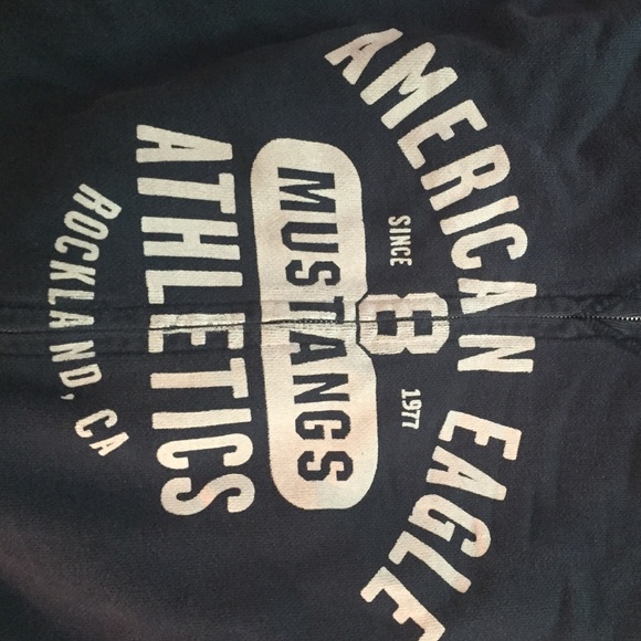 American eagle sweatshirt