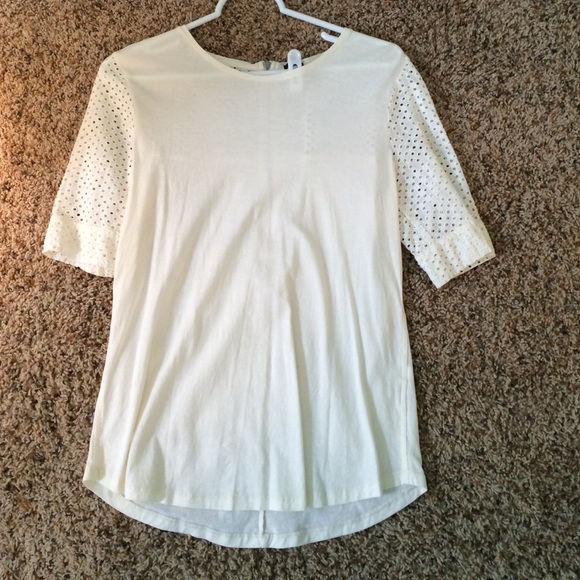 This is a such cute J crew top with lace detailing - Picture 1 of 2