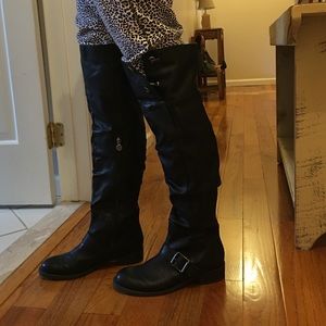 Vera wang high flat black boots