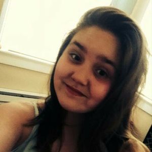 Meet your Posher, Saylor