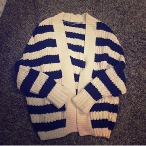 Express cardigan in black and white striped