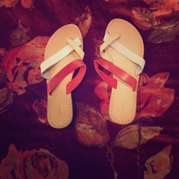 BDG Sandals size 8