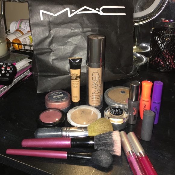 Huge makeup bundle. WILL LOWER PRICE
