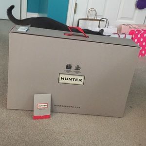 Hunter brand box