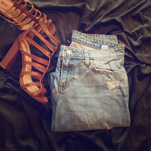 The Gap Sexy BF Fit Capris