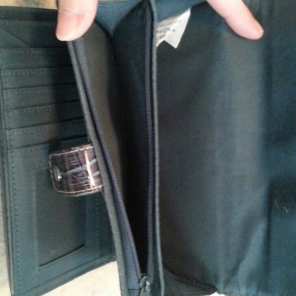 Wallet - Picture 4 of 4