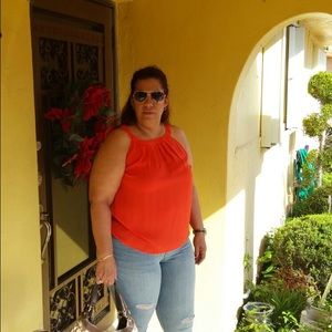 Meet your Posher, Deysi