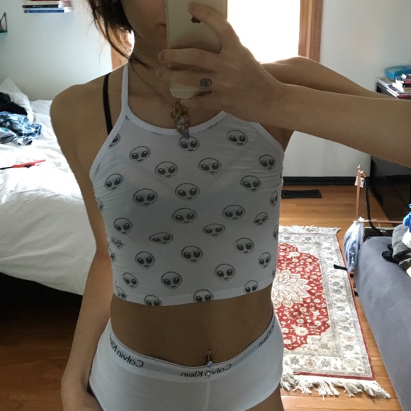 Omighty alien halter tank