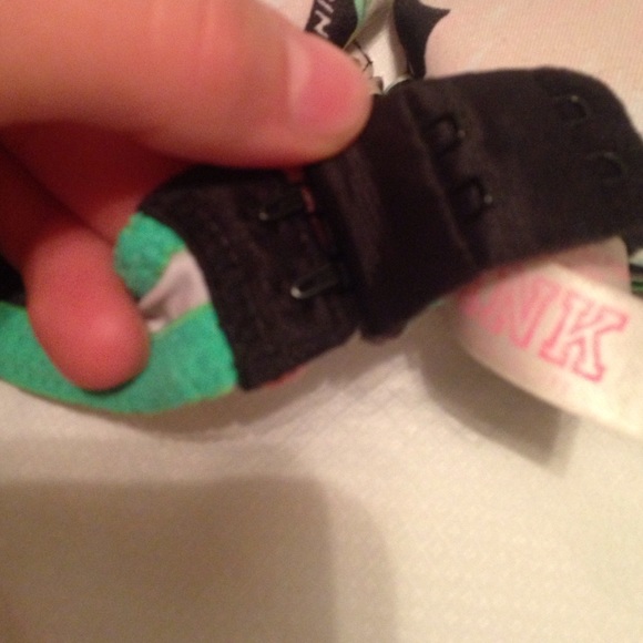 Pink push up bra , hardly used . Great condition - Picture 2 of 4