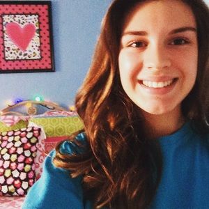 Meet your Posher, Olivia