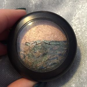 MAC Mineralize Eye Shadow - Sweet & Sour