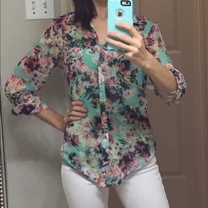Sheer floral button down blouse! So chic!
