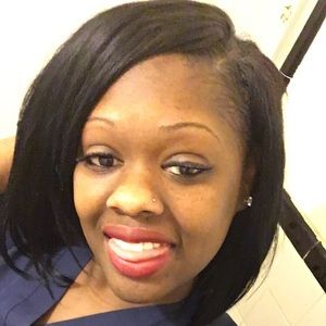 Meet your Posher, Regina