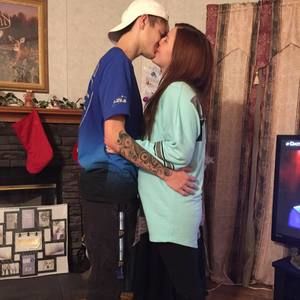 Meet your Posher, Maegan