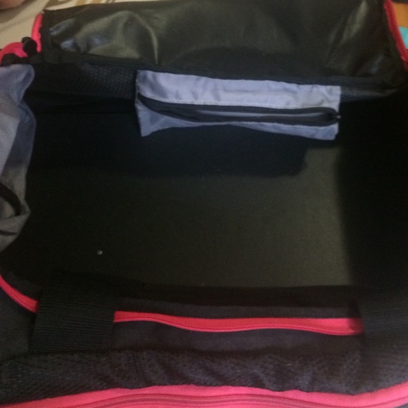 Adidas Duffle bag - Picture 4 of 4