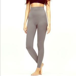 Blanqi High Waisted  leggings