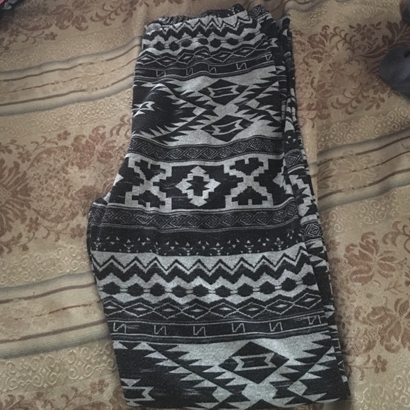 Tribal leggings ❤️