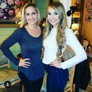 Meet your Posher, Caitlin