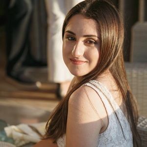 Meet your Posher, Shafiga