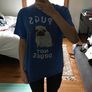 Pugs not Drugs tee