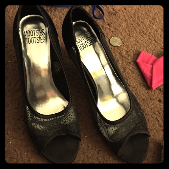 Black heels. Great Condition