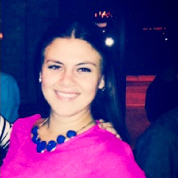 Meet your Posher, Claire