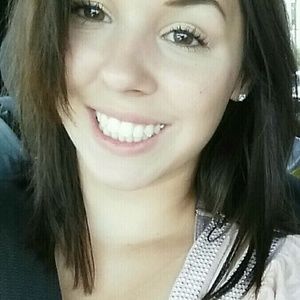 Meet your Posher, Allona