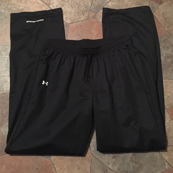 Under armour pants size medium great condition