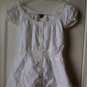 Cute ruffle top