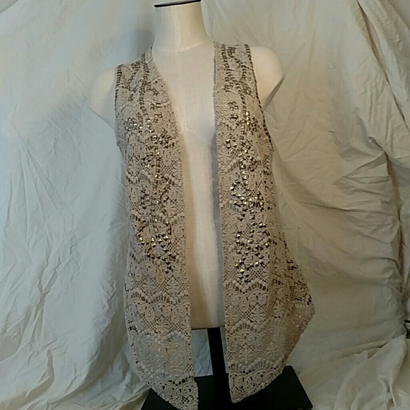 Chico's beige vest. Chicos sz 0 (4-6)