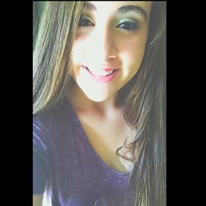 Meet your Posher, Abbi marie