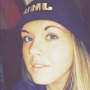 Meet your Posher, Adriana