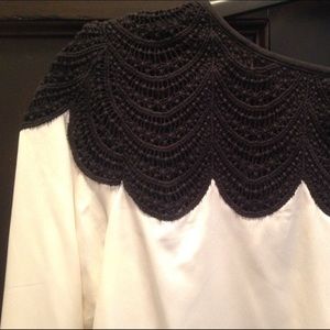 Club Monaco white top with black collar detail