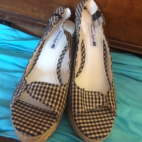 Plaid wedges