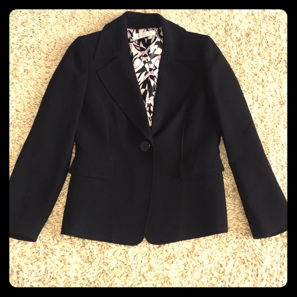 Tahari Jackets & Blazers - Tahari Blazer