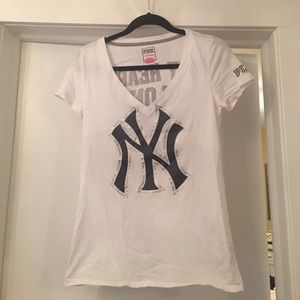 New York Yankees v neck t shirt