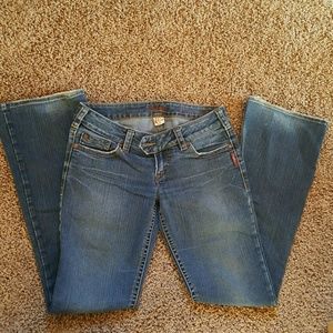 Silver jeans. Flare leg. Tuesday style.