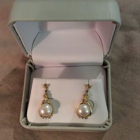 10k gold freahwater pearl earrings