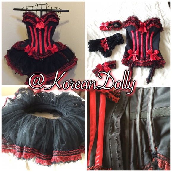 Trashy Lingerie Burlesque Outfit - Picture 2 of 2