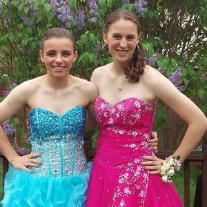 Meet your Posher, Emily