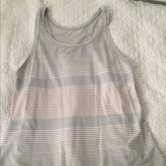 Lululemon tank