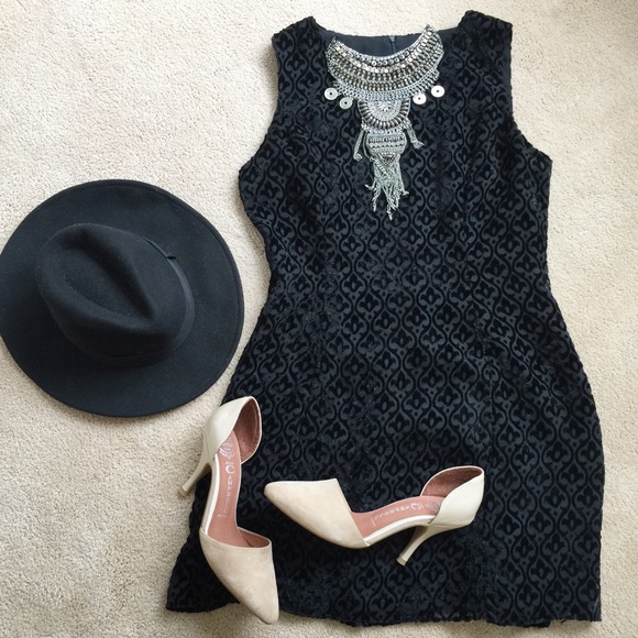 Max Studio Dresses & Skirts - Embroidered Mesh Sheath Dress