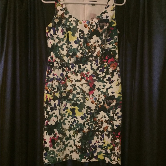 Ann Taylor Sleeveless Floral Print Dress Size 2P - Picture 1 of 4