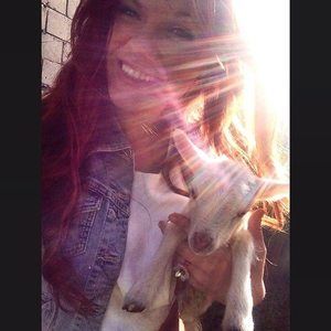 Meet your Posher, Ania