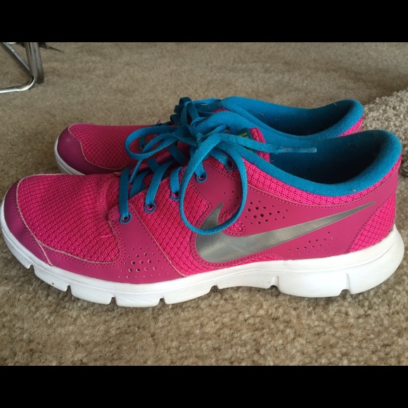 Nike Flex Experience Run SZ 10